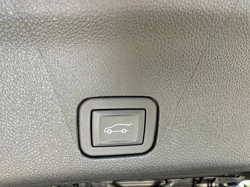 Used 2025 Chevrolet Tahoe Premier w/ Sun And Tow Package AWD/4WD image 44