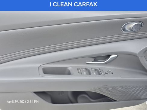 Used 2025 Hyundai Elantra Sport FWD image 15