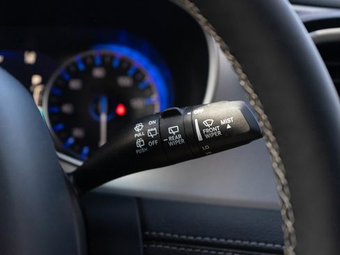 Used 2024 Chrysler Pacifica Touring-L w/ S Appearance Package image 24