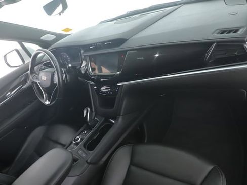 Used 2022 Cadillac XT6 Sport w/ Technology Package image 33