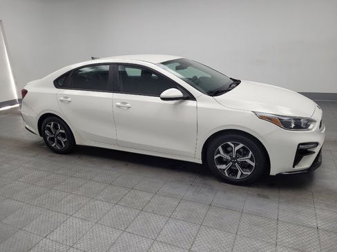 Used 2020 Kia Forte LXS FWD image 11
