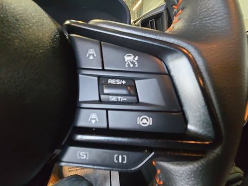 Used 2025 Subaru Crosstrek 2.5i Limited AWD/4WD image 19