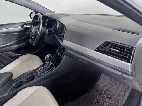 Used 2019 Volkswagen Jetta R-Line FWD image 29