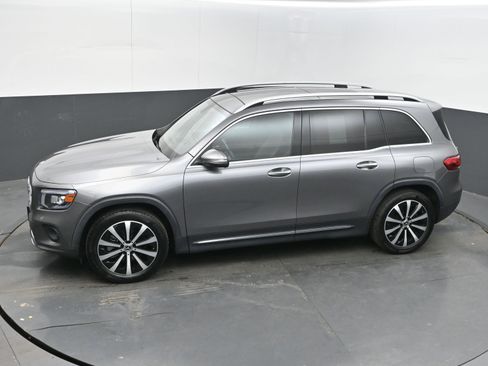 Used 2023 Mercedes-Benz GLB 250 4MATIC image 33