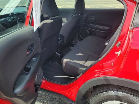 Used 2018 Honda HR-V LX image 25