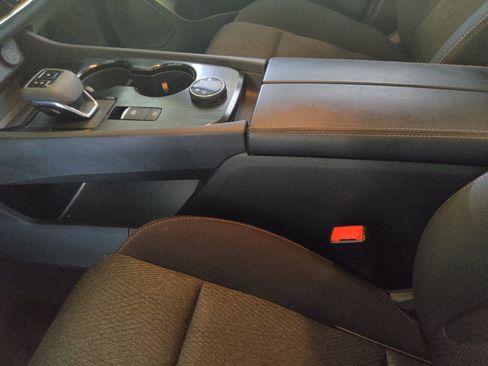 Used 2025 Nissan Rogue SV AWD/4WD image 26
