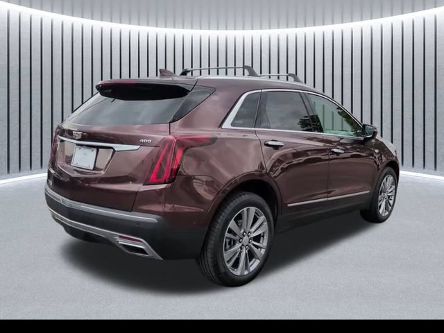 Certified 2023 Cadillac XT5 Premium Luxury w/ Technology Package FWD image 3