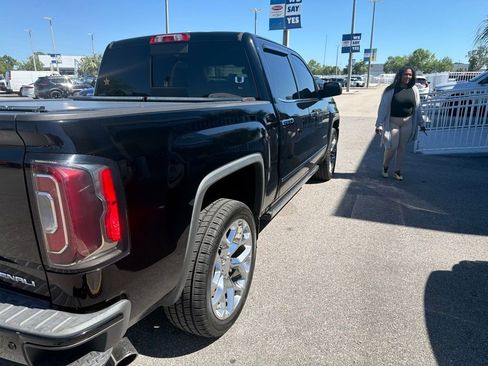 Used 2018 GMC Sierra 1500 Denali w/ Denali Ultimate Package AWD/4WD image 5