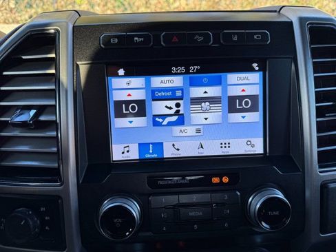 Used 2019 Ford F350 Platinum w/ Platinum Ultimate Package image 25