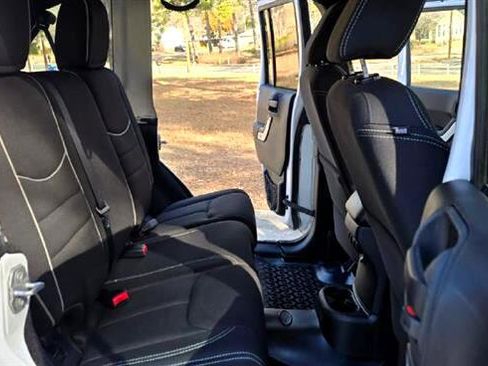 Used 2014 Jeep Wrangler Unlimited Sahara w/ Max Tow Package image 7