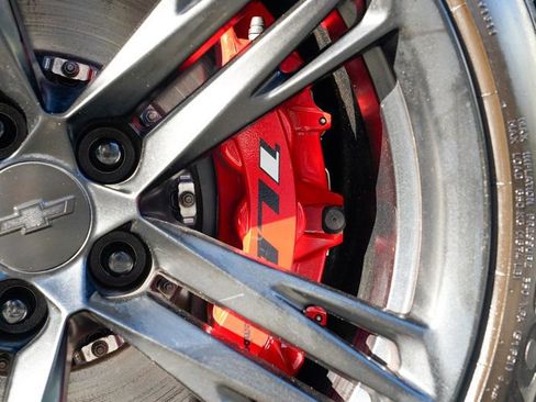 Used 2019 Chevrolet Camaro ZL1 image 48