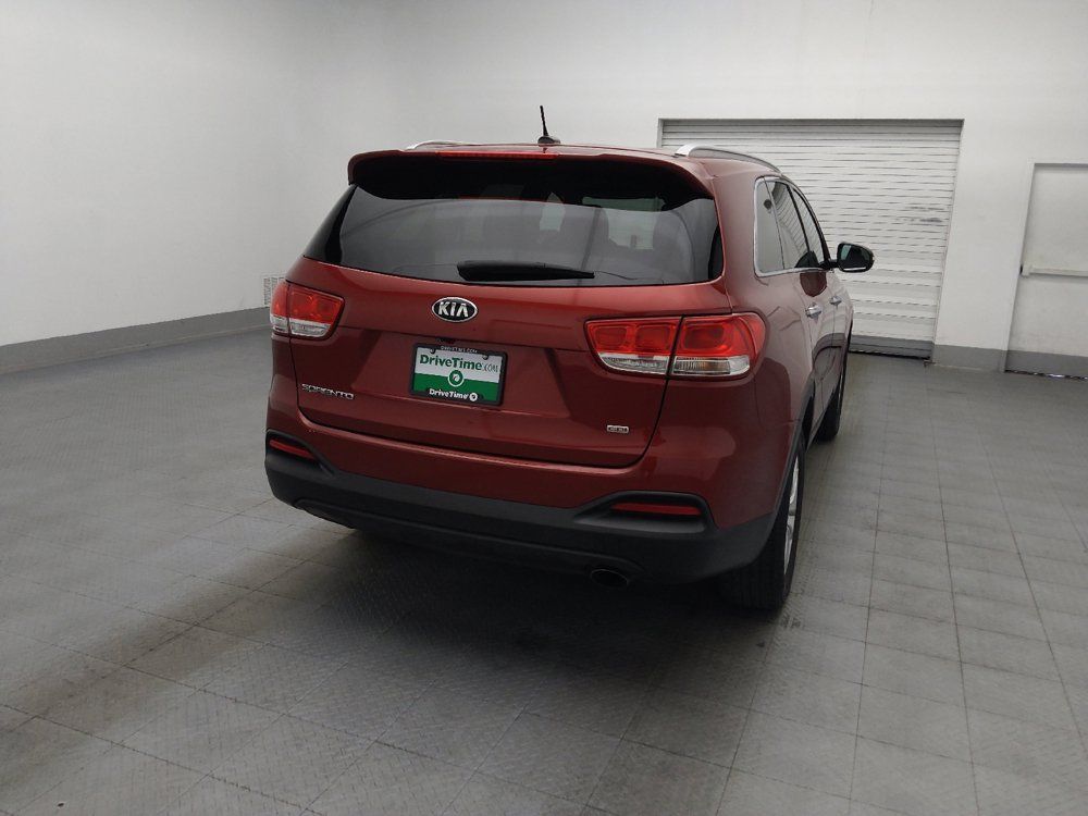 Used 2017 Kia Sorento FWD image 7