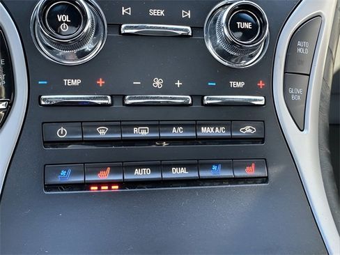 Used 2020 Lincoln Nautilus Reserve image 35