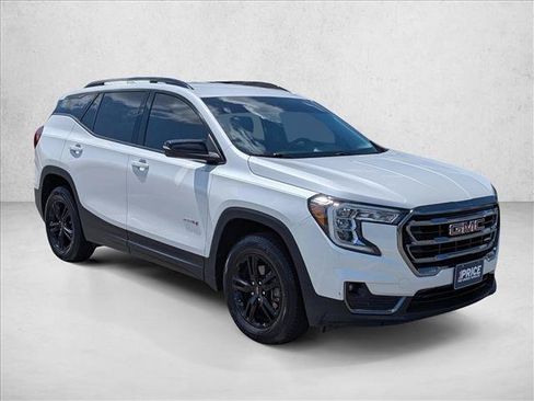 Used 2022 GMC Terrain AT4 AWD/4WD image 3
