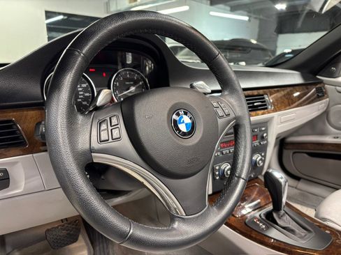 Used 2008 BMW 335i Convertible w/ Premium Pkg image 14