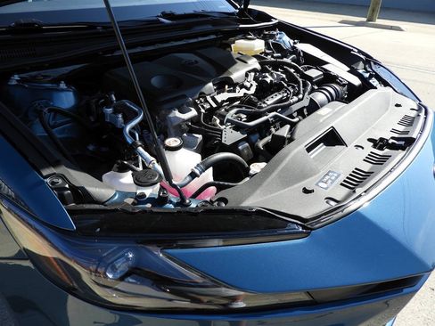 Used 2025 Toyota Camry SE FWD image 50