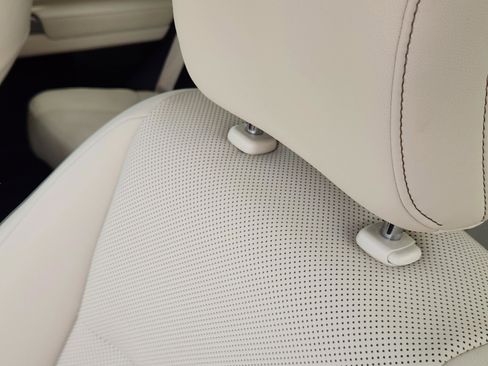 Certified 2023 Lexus GX 460 Premium AWD/4WD image 8