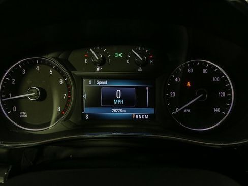 Used 2022 Buick Encore Preferred w/ Safety Package image 28