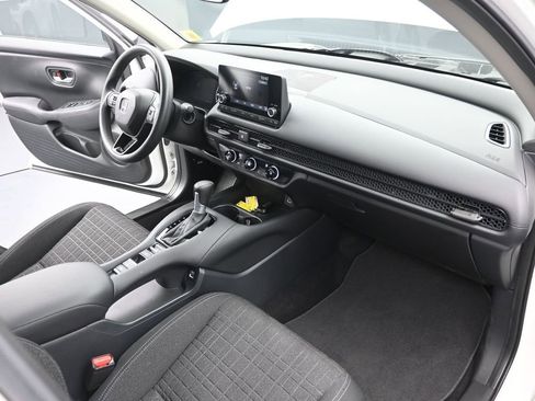 Used 2023 Honda HR-V LX image 21