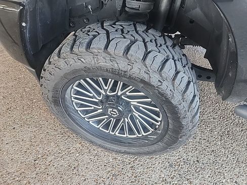 Used 2022 RAM 2500 Laramie w/ Safety Group B image 5