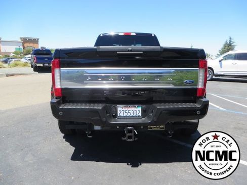 Used 2017 Ford F450 Platinum w/ FX4 Off-Road Package AWD/4WD image 4