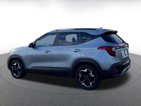 Used 2025 Kia Seltos S image 10