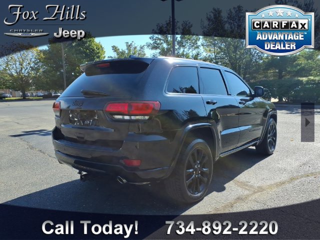 Used 2018 Jeep Grand Cherokee Altitude AWD/4WD image 9