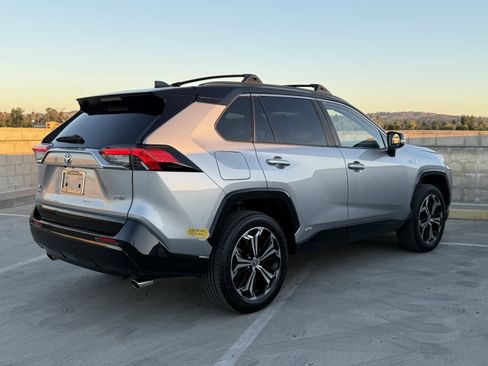 Used 2021 Toyota RAV4 XSE image 12