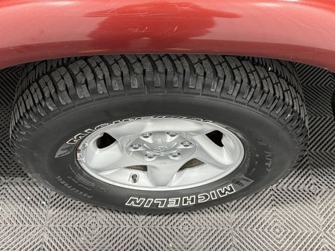 Used 2003 Toyota Tundra SR5 w/ TRD Off-Road Pkg AWD/4WD image 30