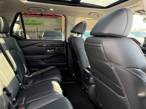 Used 2023 Honda Pilot Elite image 29