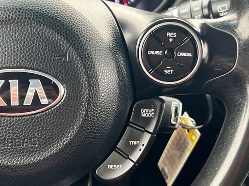 Used 2019 Kia Soul w/ Convenience Package image 25
