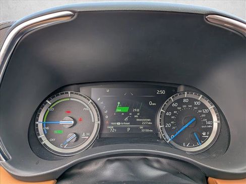 Used 2021 Toyota Highlander Platinum image 10