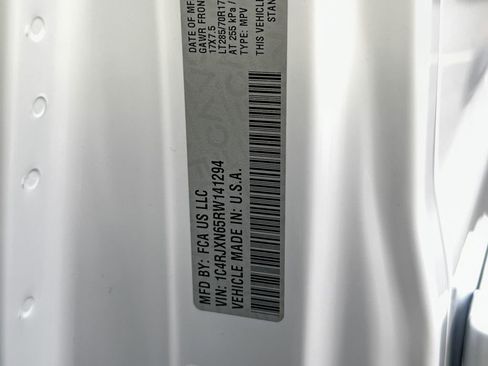 Used 2024 Jeep Wrangler Unlimited image 34