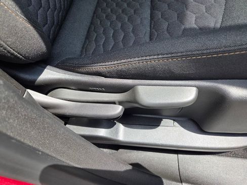 Certified 2020 Chevrolet Equinox LT FWD image 16