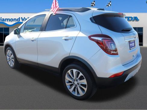 Used 2019 Buick Encore Preferred image 4