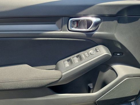 Certified 2025 Honda Civic Sport image 19