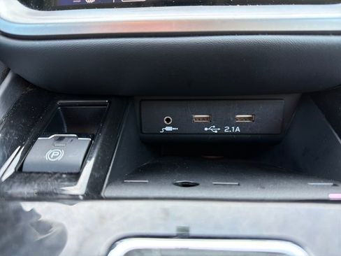 Used 2022 Subaru Outback Limited image 47