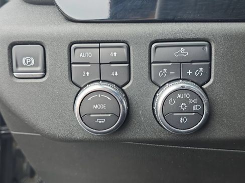 Used 2025 GMC Sierra 1500 Elevation AWD/4WD image 29