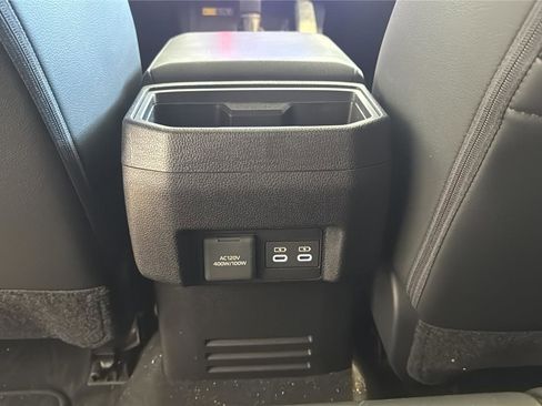 Used 2025 Toyota Tacoma TRD Off-Road w/ TRD Off Road Premium Package image 25