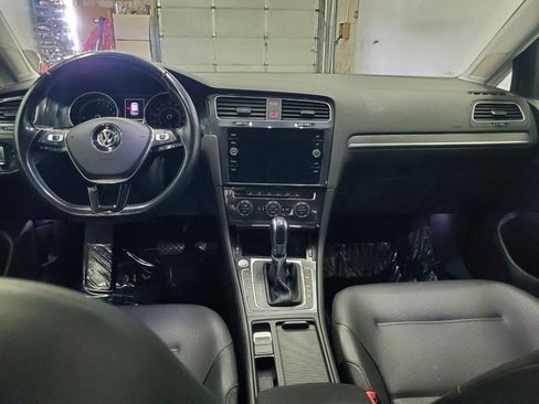 Used 2017 Volkswagen e-Golf SEL Premium FWD image 11