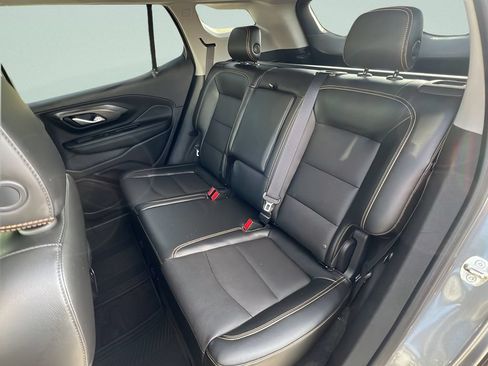 Used 2020 GMC Terrain SLT w/ Preferred Package FWD image 9
