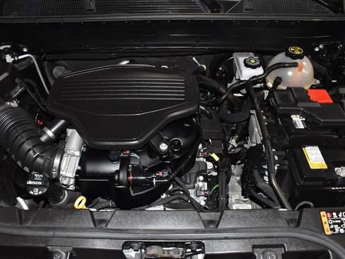 Used 2021 GMC Acadia AT4 w/ Preferred Package image 10