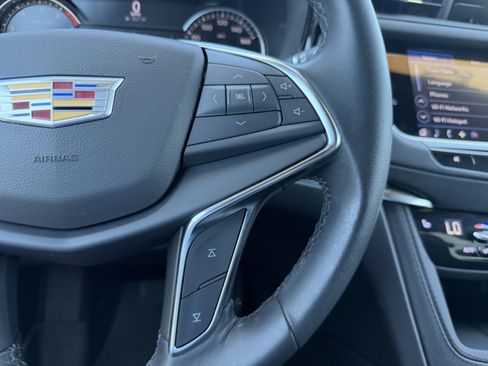 Certified 2023 Cadillac XT5 Luxury w/ LPO, Floor Liner Package AWD/4WD image 28