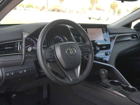 Used 2023 Toyota Camry SE FWD image 2