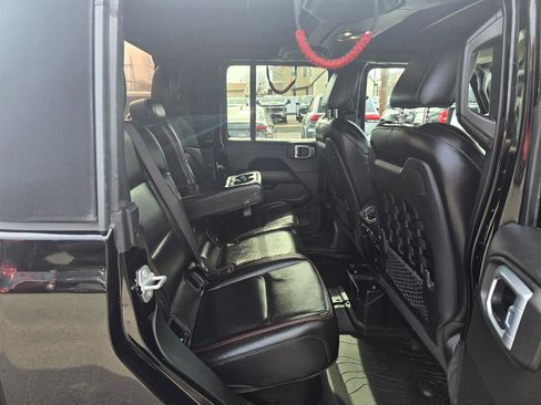 Used 2020 Jeep Gladiator Rubicon image 14