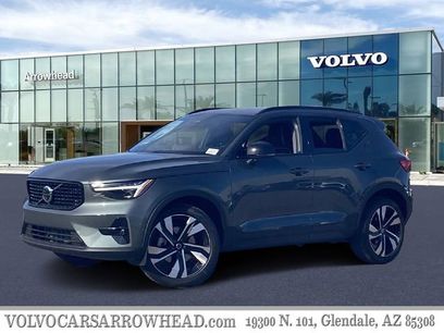 New 2026 Volvo XC40 B5 Ultra w/ Climate Package