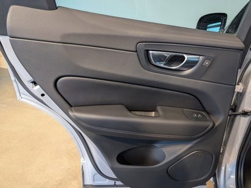 Used 2023 Volvo XC60 B5 Plus w/ Protection Package Premier image 25