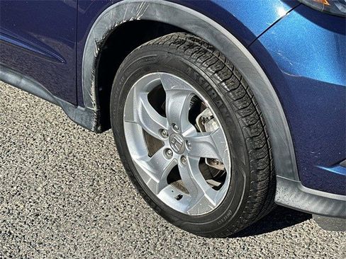 Used 2016 Honda HR-V LX image 7