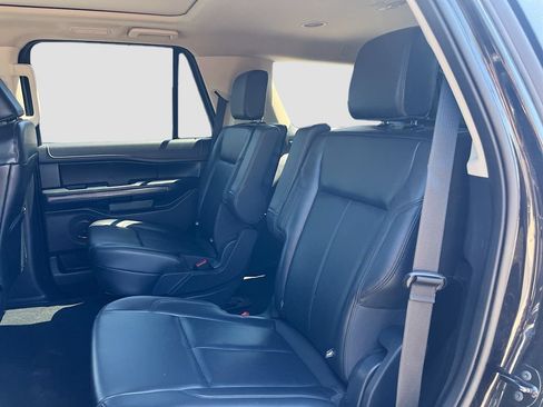Used 2024 Ford Expedition XLT AWD/4WD image 25