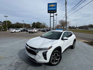 New 2026 Chevrolet Trax LT w/ Driver Confidence Package video 1